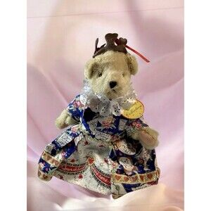 Muffy VanderBear Queen of Hearts Muffy Bear 1994 /Hang Tag And Stand 8”
